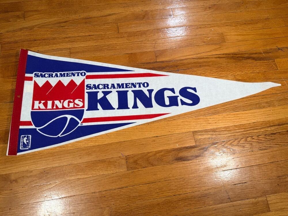NHL Sacramento Kings Vintage 1980s Felt Pennant Banner Flag Full Size